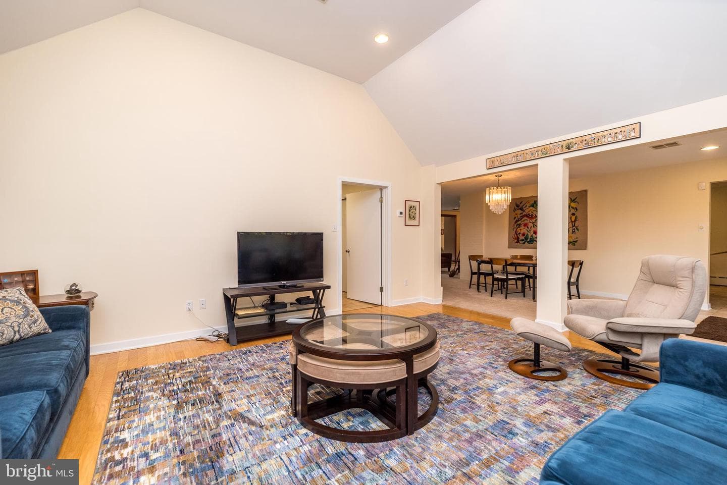 1111 Delene Road photo 14