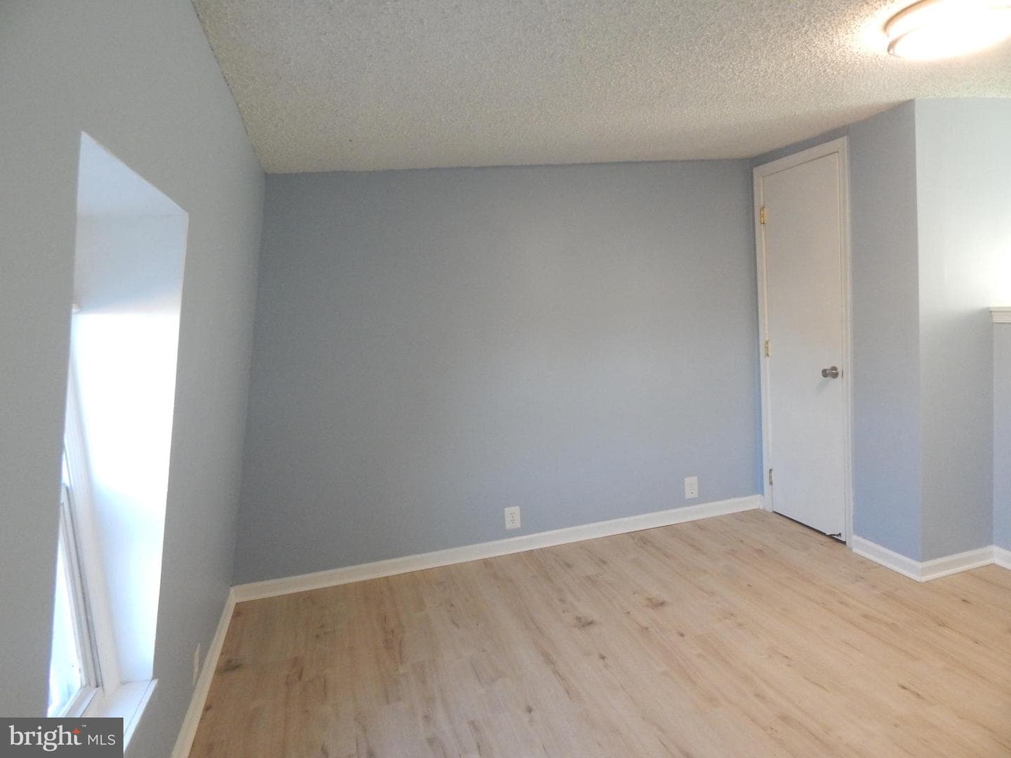 233 N Evans Street photo 25