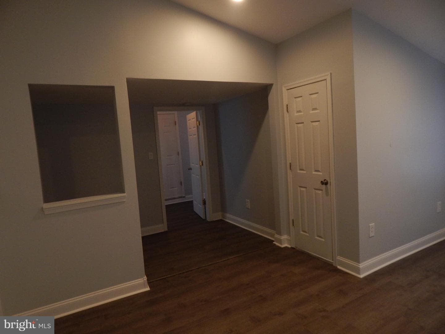 233 N Evans Street photo 35
