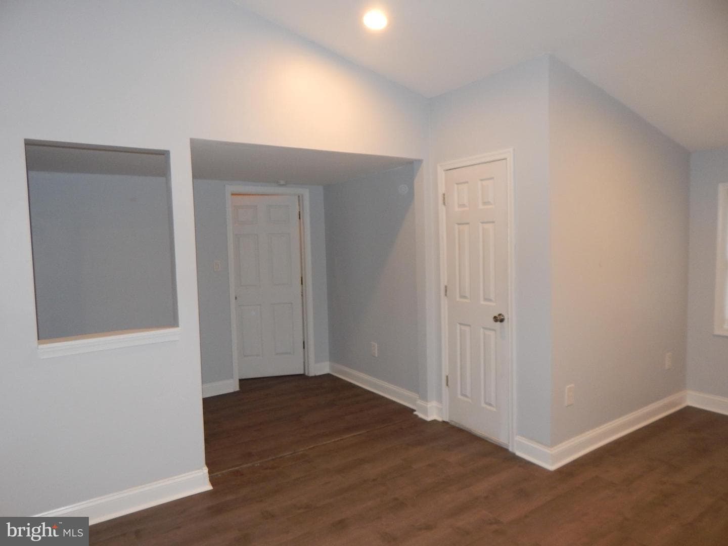 233 N Evans Street photo 41