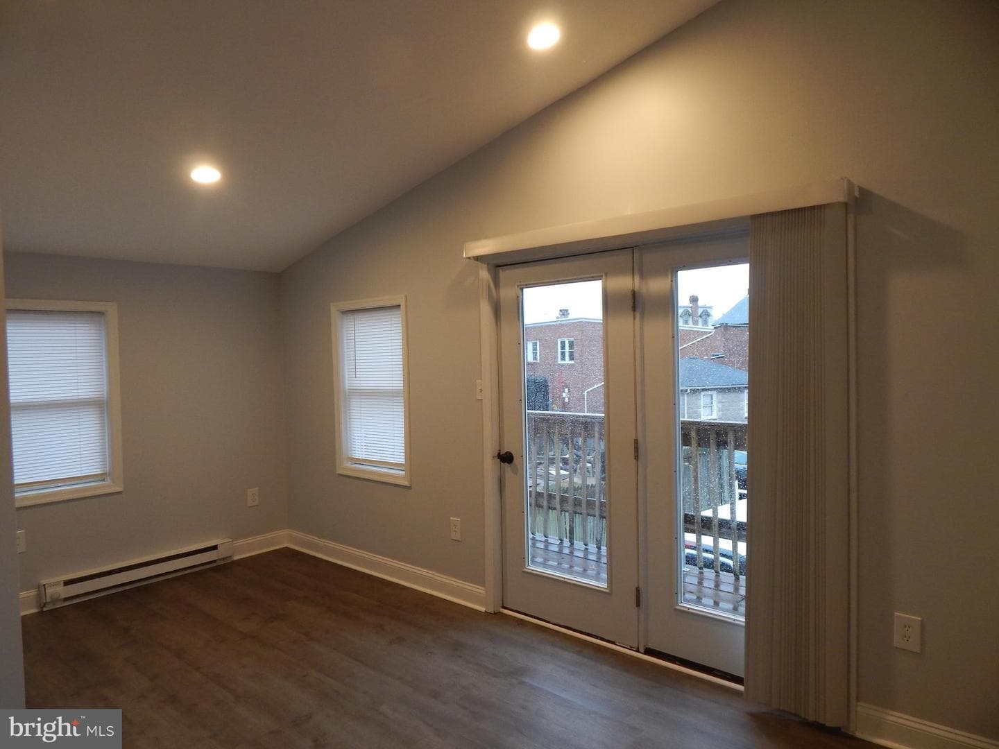 233 N Evans Street photo 44