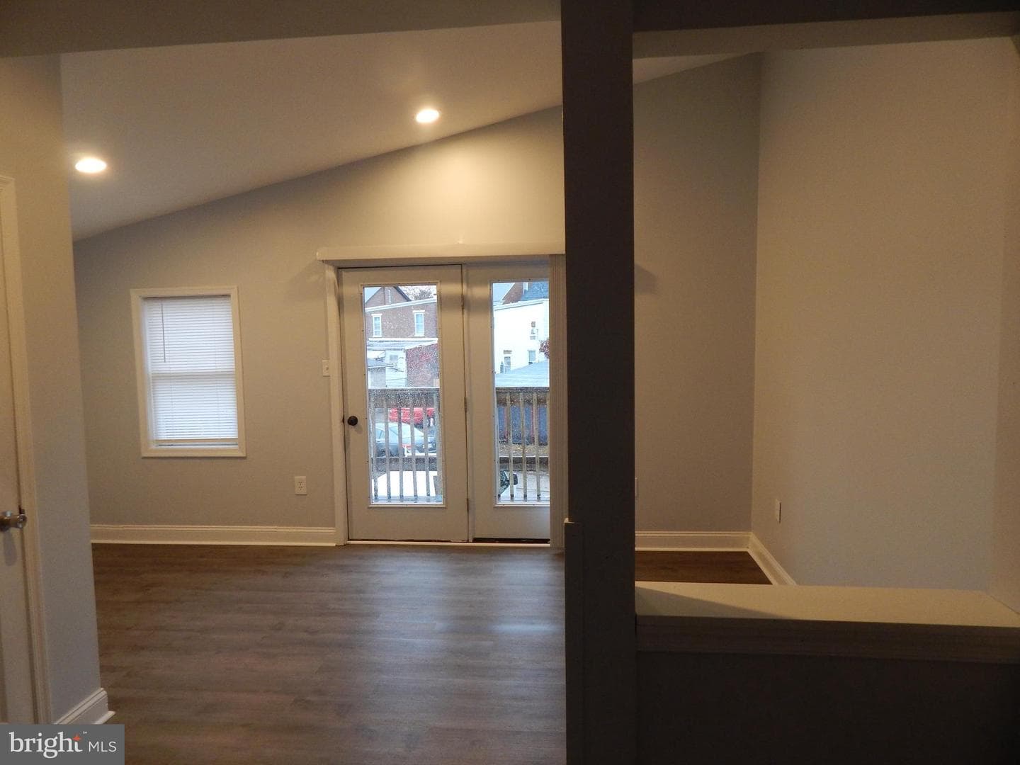 233 N Evans Street photo 47