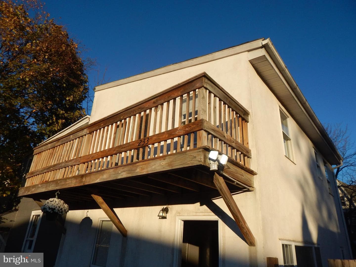 233 N Evans Street photo 5