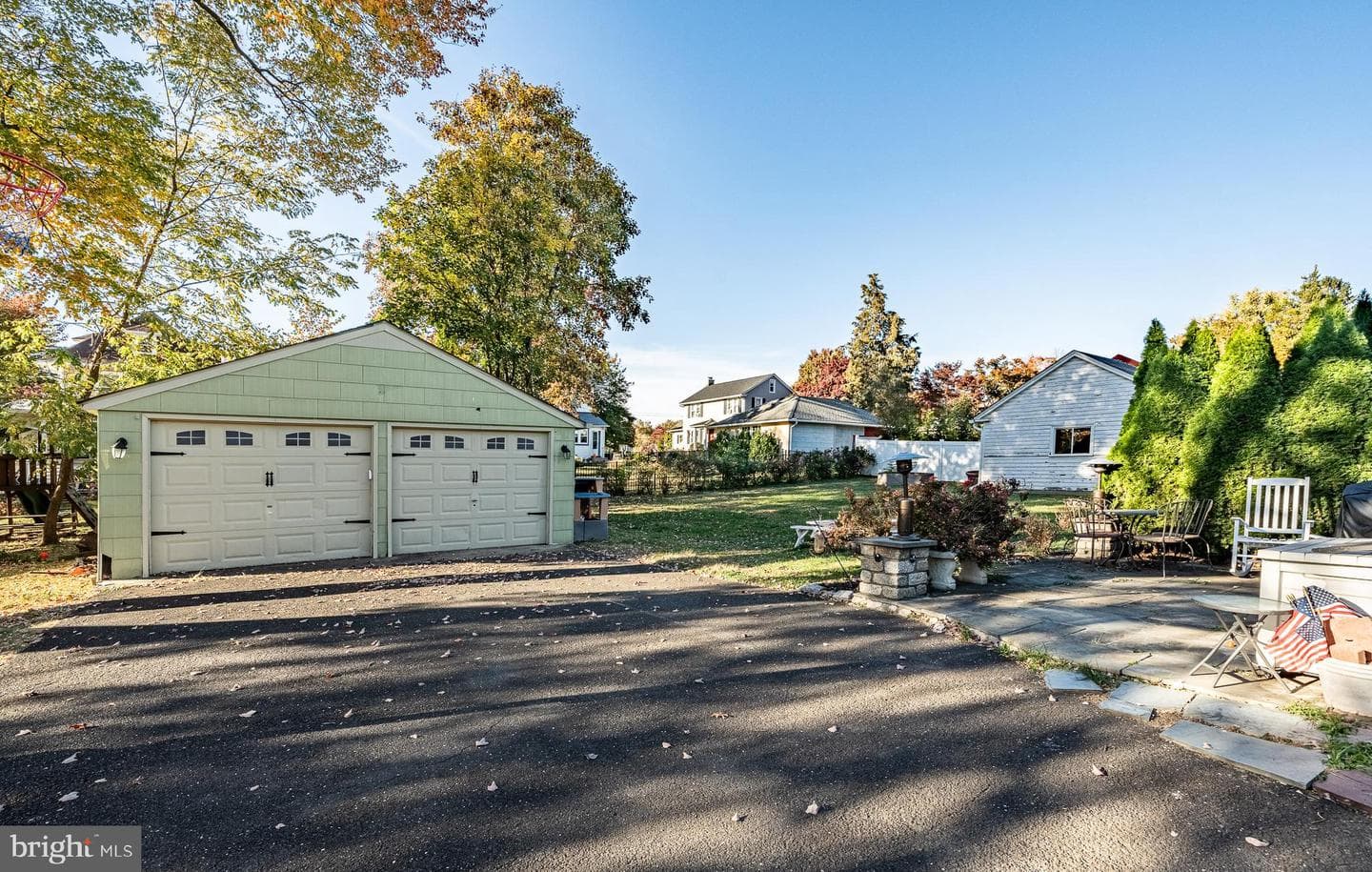 116 Cliveden Avenue photo 30