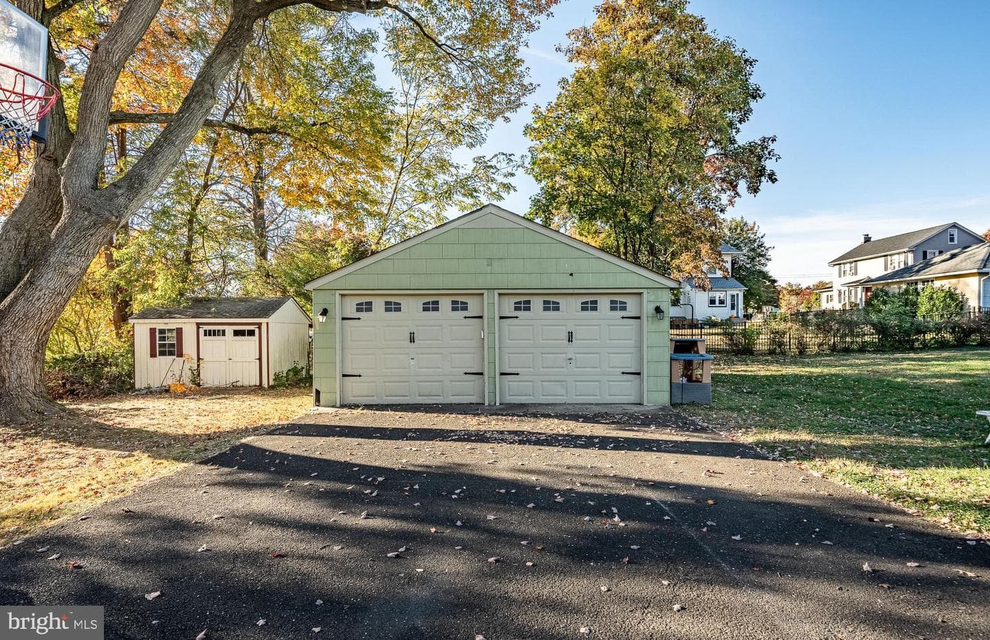 116 Cliveden Avenue photo 31