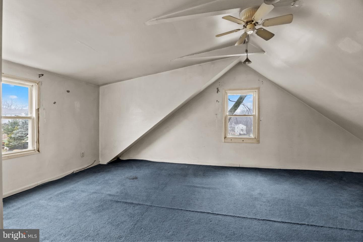 421 Avenue C photo 10