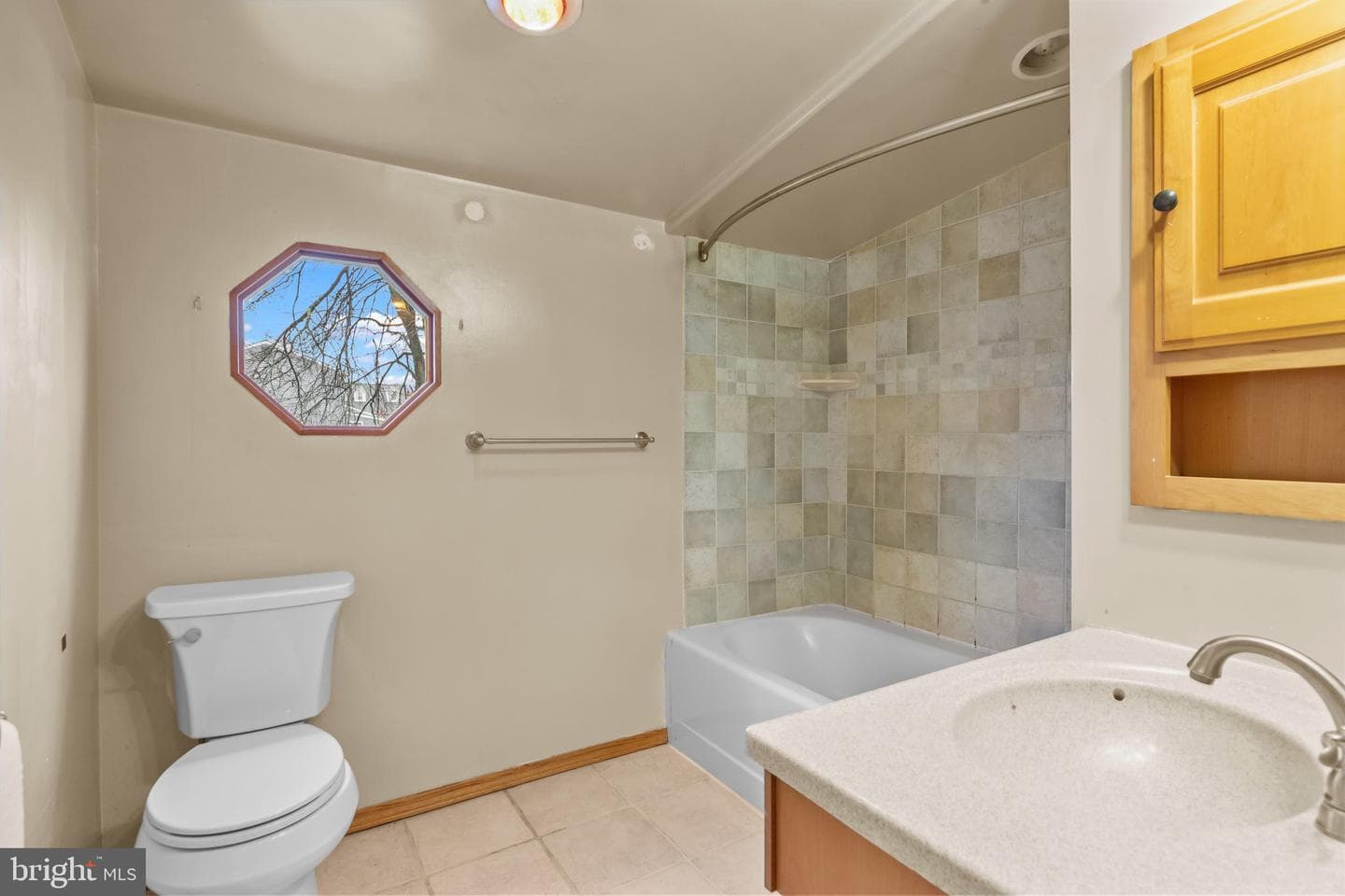 421 Avenue C photo 12