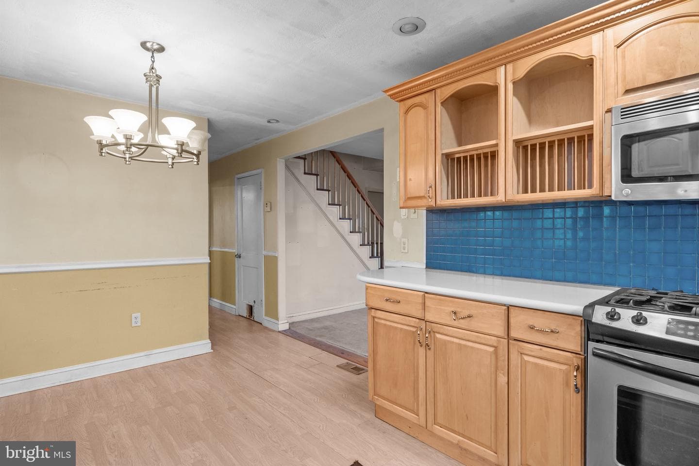 421 Avenue C photo 7