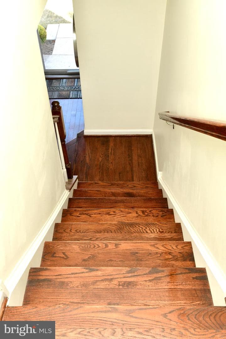 912 Susan Circle photo 16