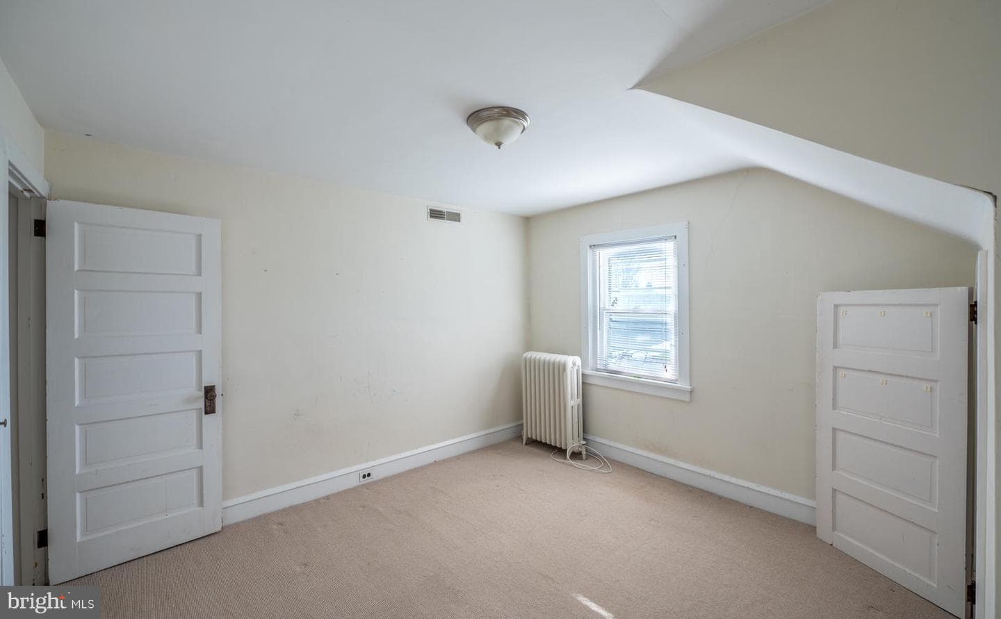 1037 N Valley Forge Road photo 12