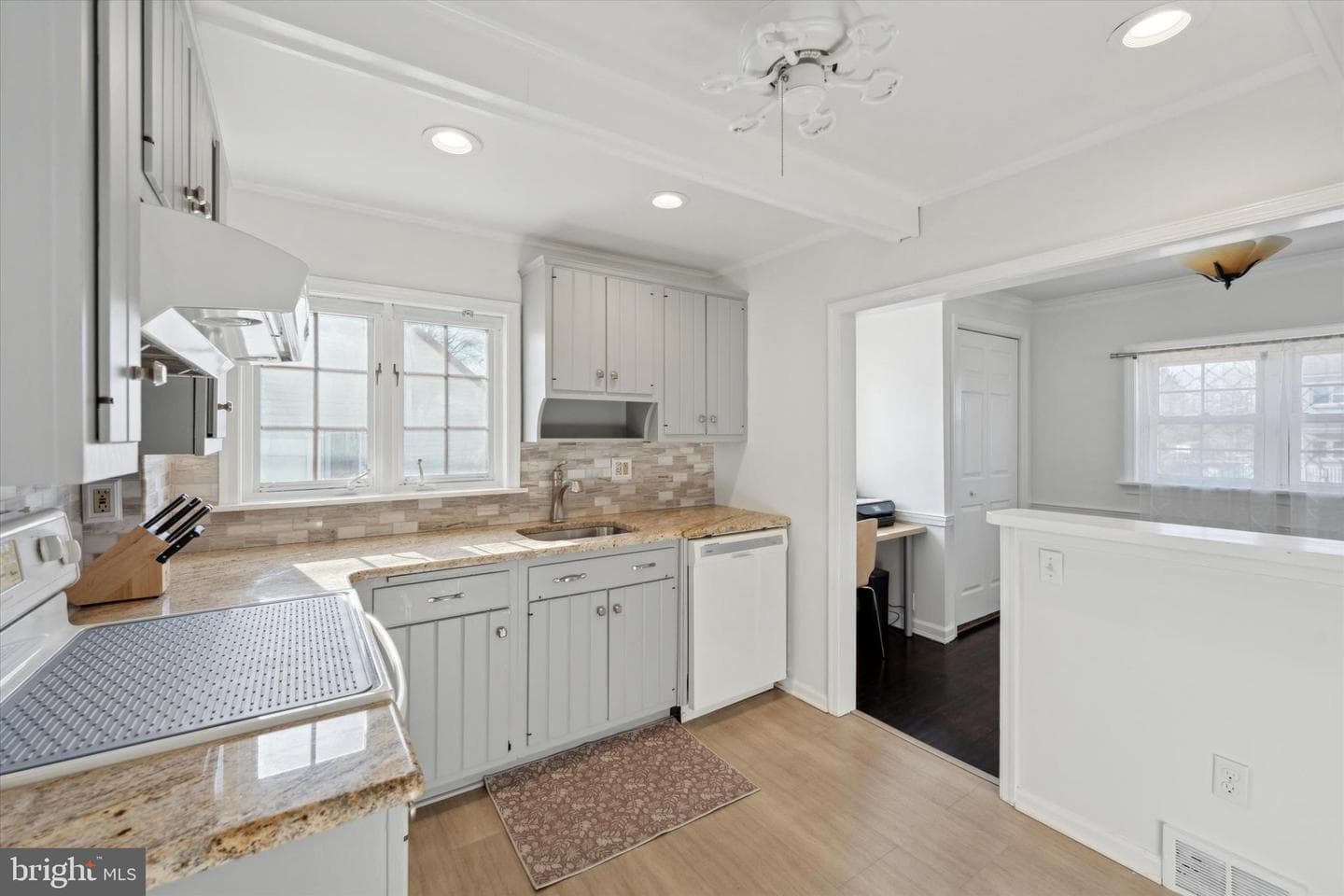 152 Liberty photo 8