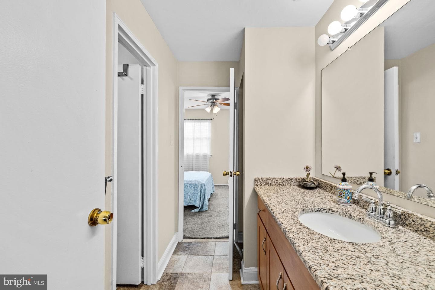 11 Donovan Court photo 32