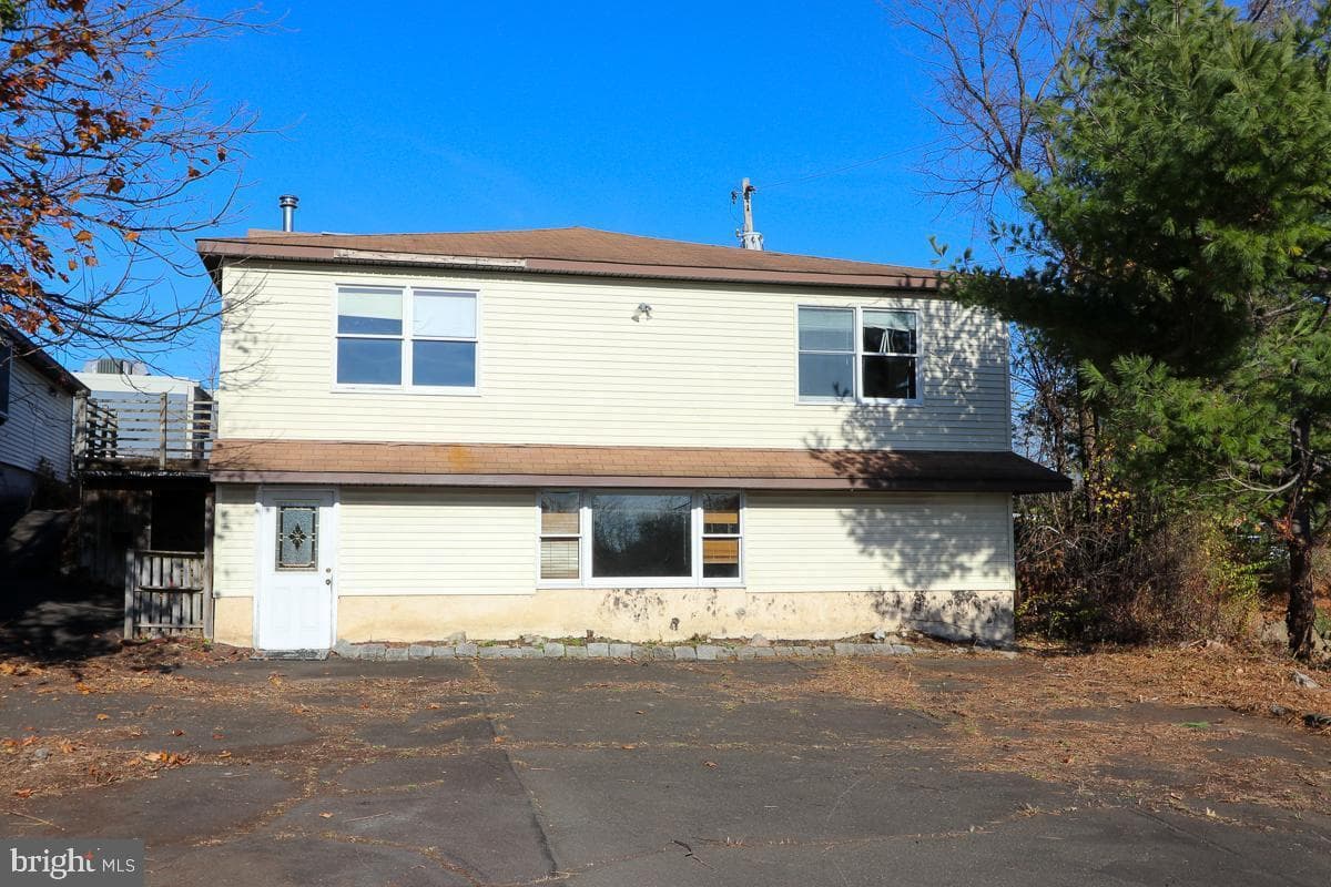 657 Red Lion Road photo 8