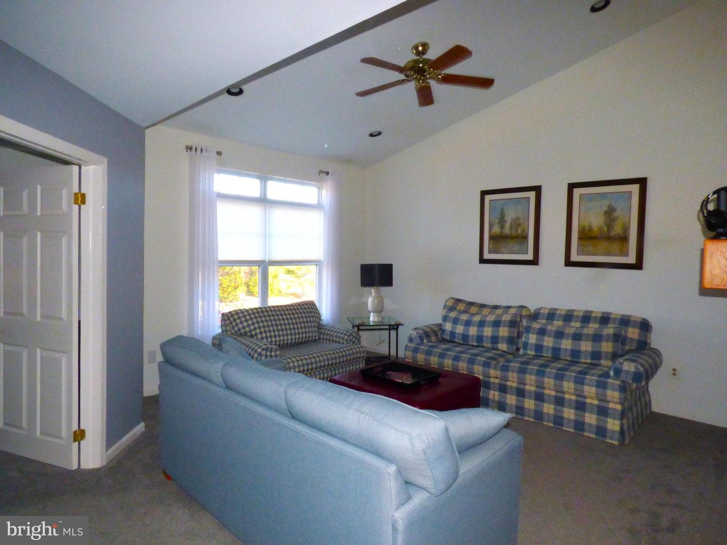 312 Dresher Woods Drive photo 3