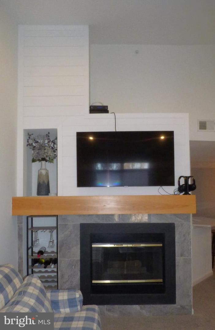 312 Dresher Woods Drive photo 5