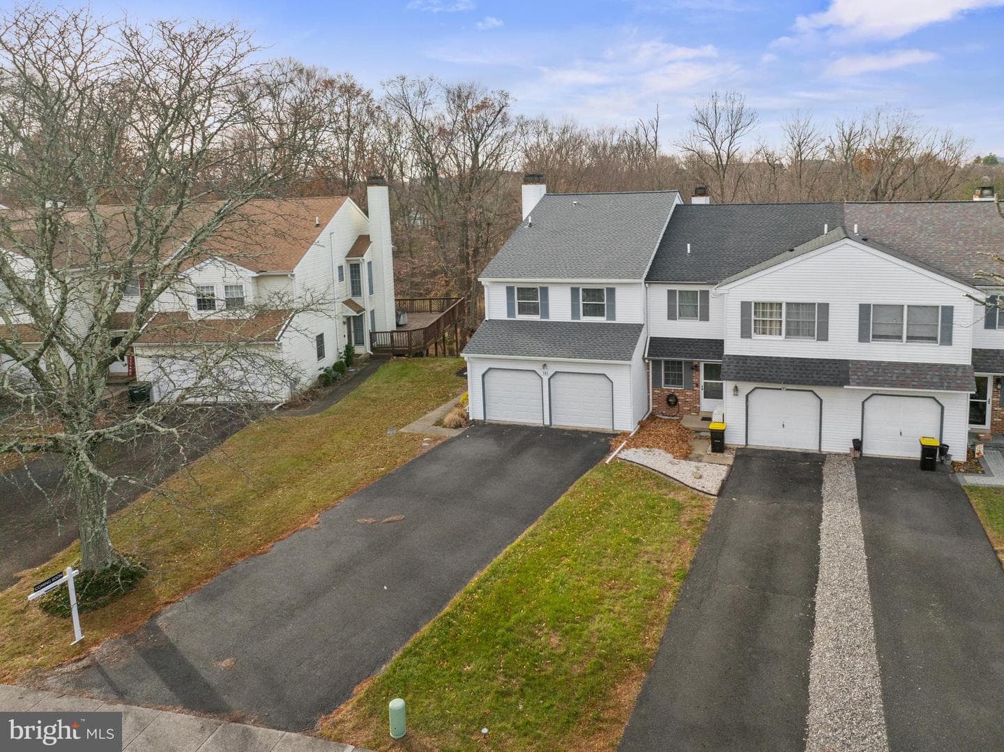 185 Jonathan Drive photo 2