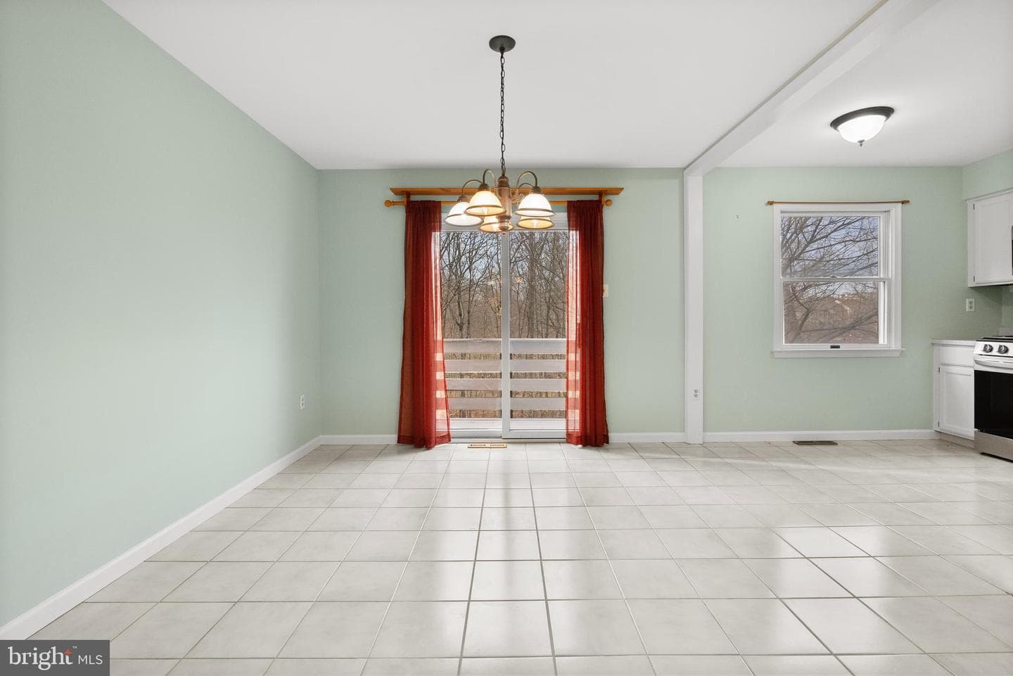 185 Jonathan Drive photo 24