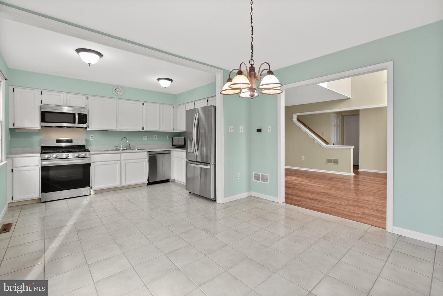 185 Jonathan Drive photo 27