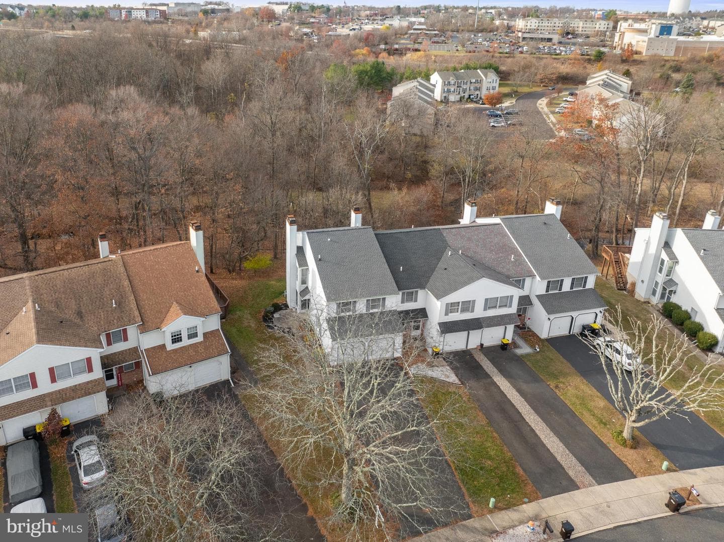 185 Jonathan Drive photo 3
