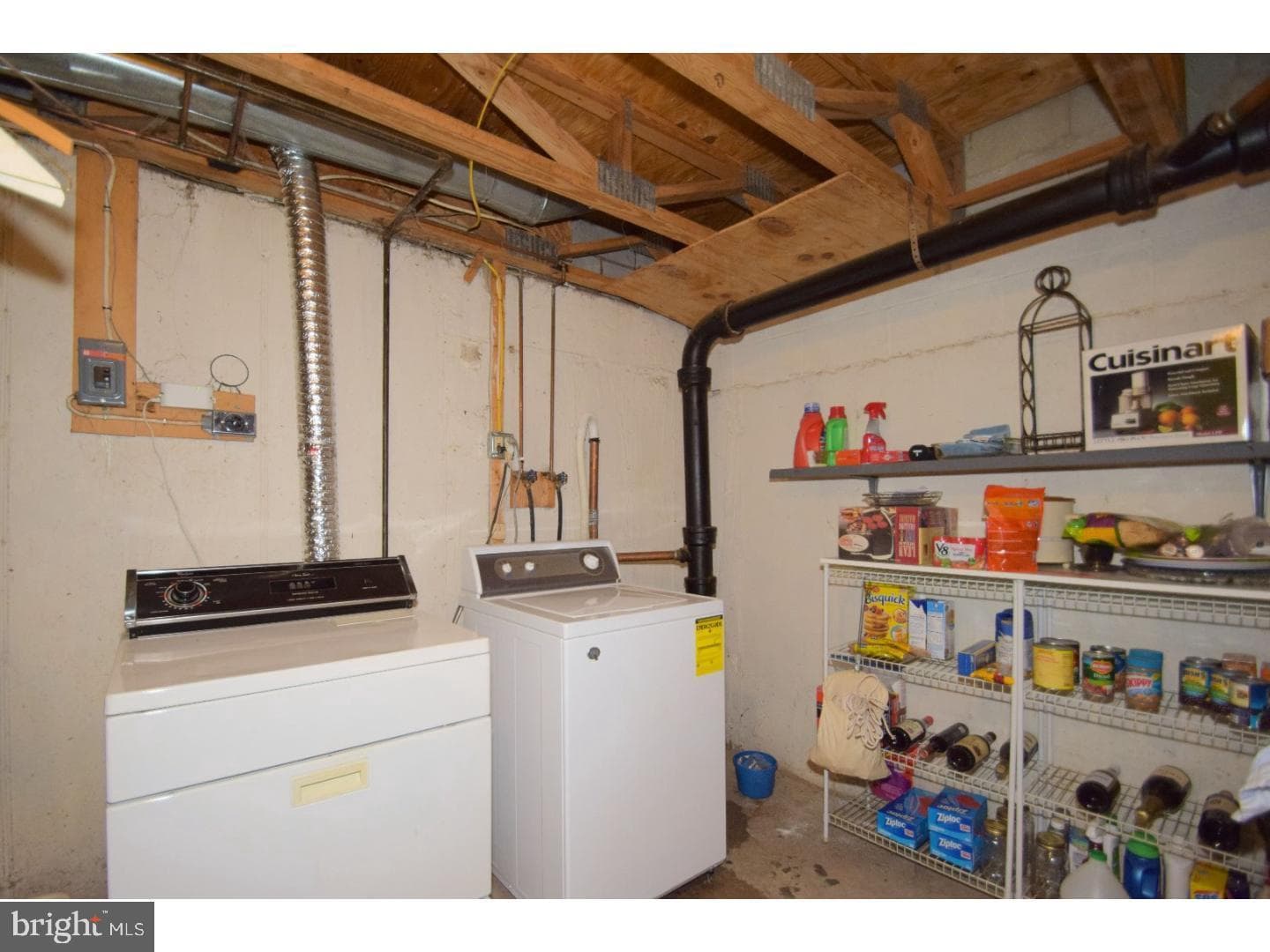 2495 Hillendale photo 16