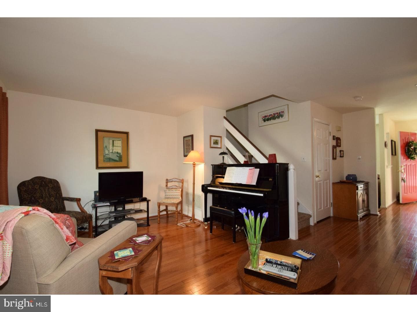 2495 Hillendale photo 5