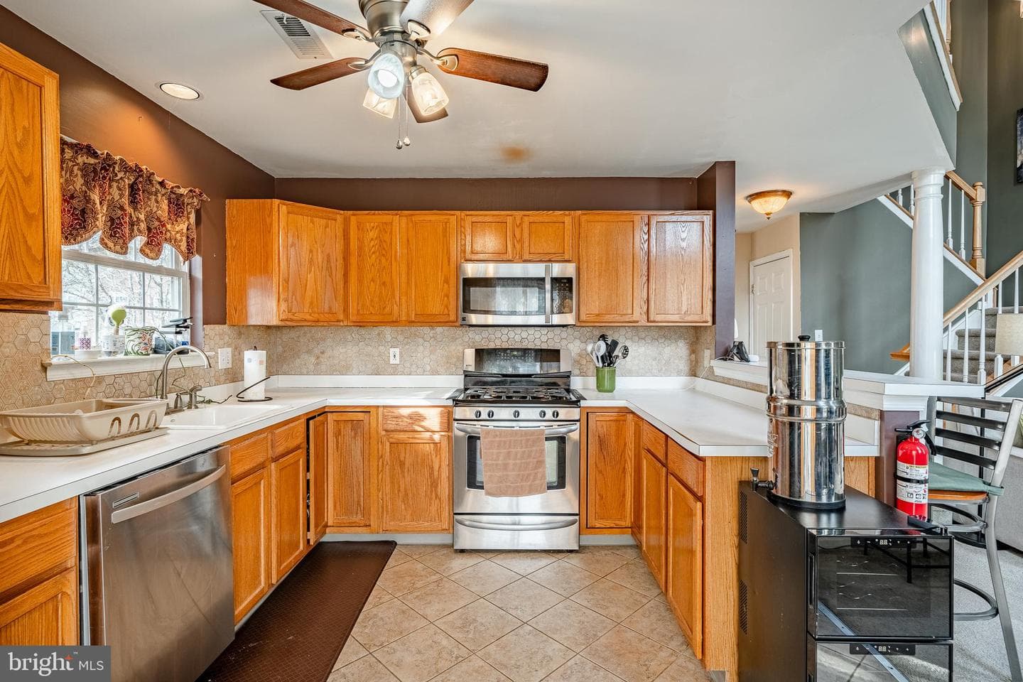 746 Martingale Road photo 14