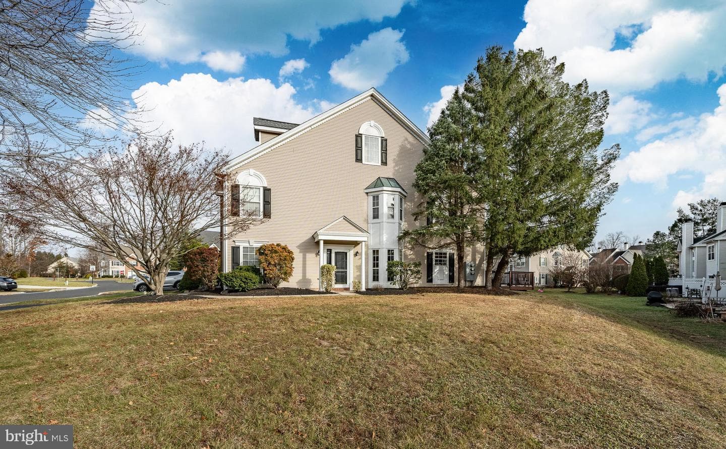 746 Martingale Road photo 3