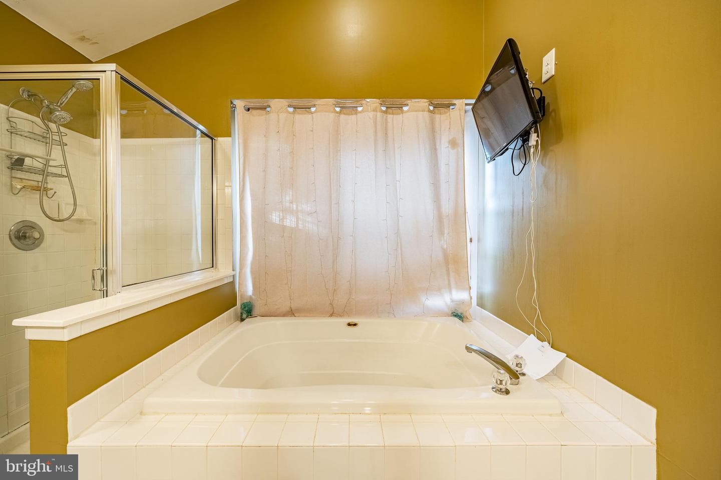 746 Martingale Road photo 30