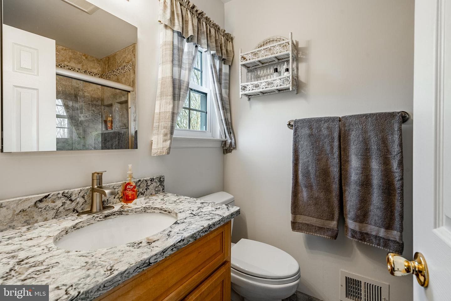 203 Twining Road photo 33