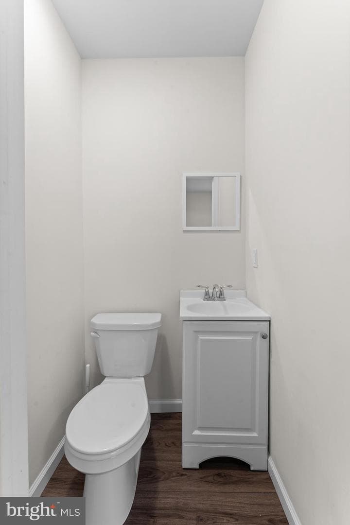 37 2nd Street photo 12