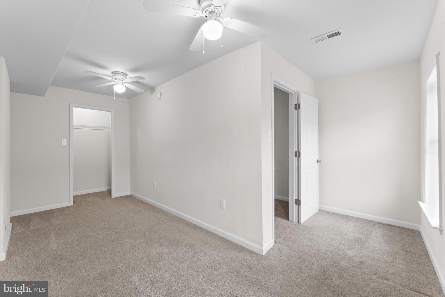 37 2nd Street photo 18