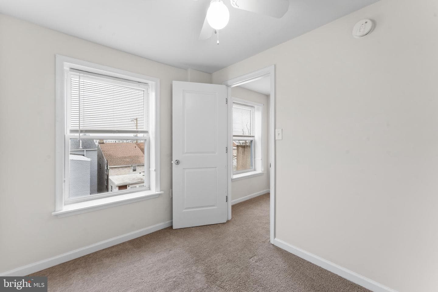 37 2nd Street photo 23