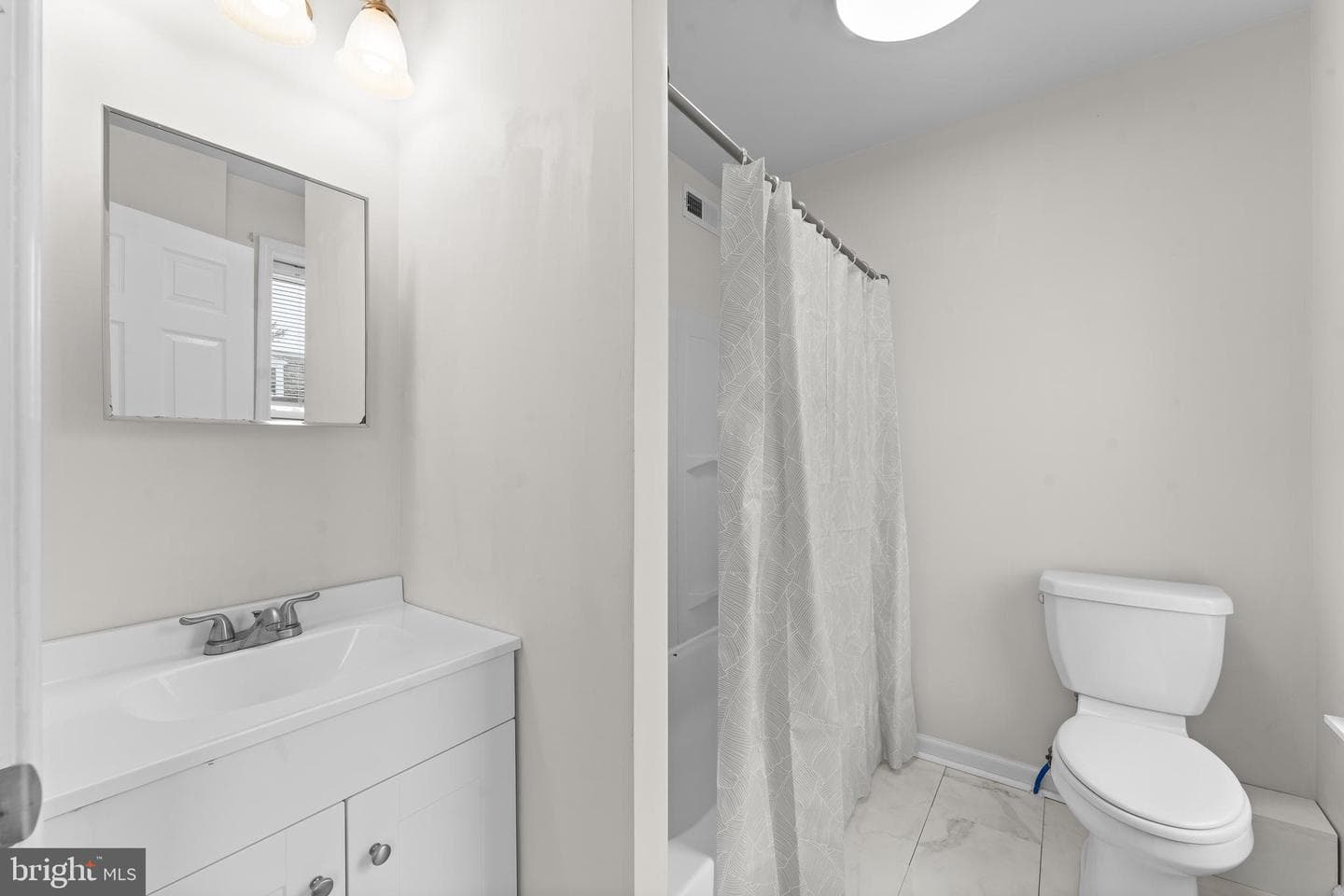 37 2nd Street photo 25