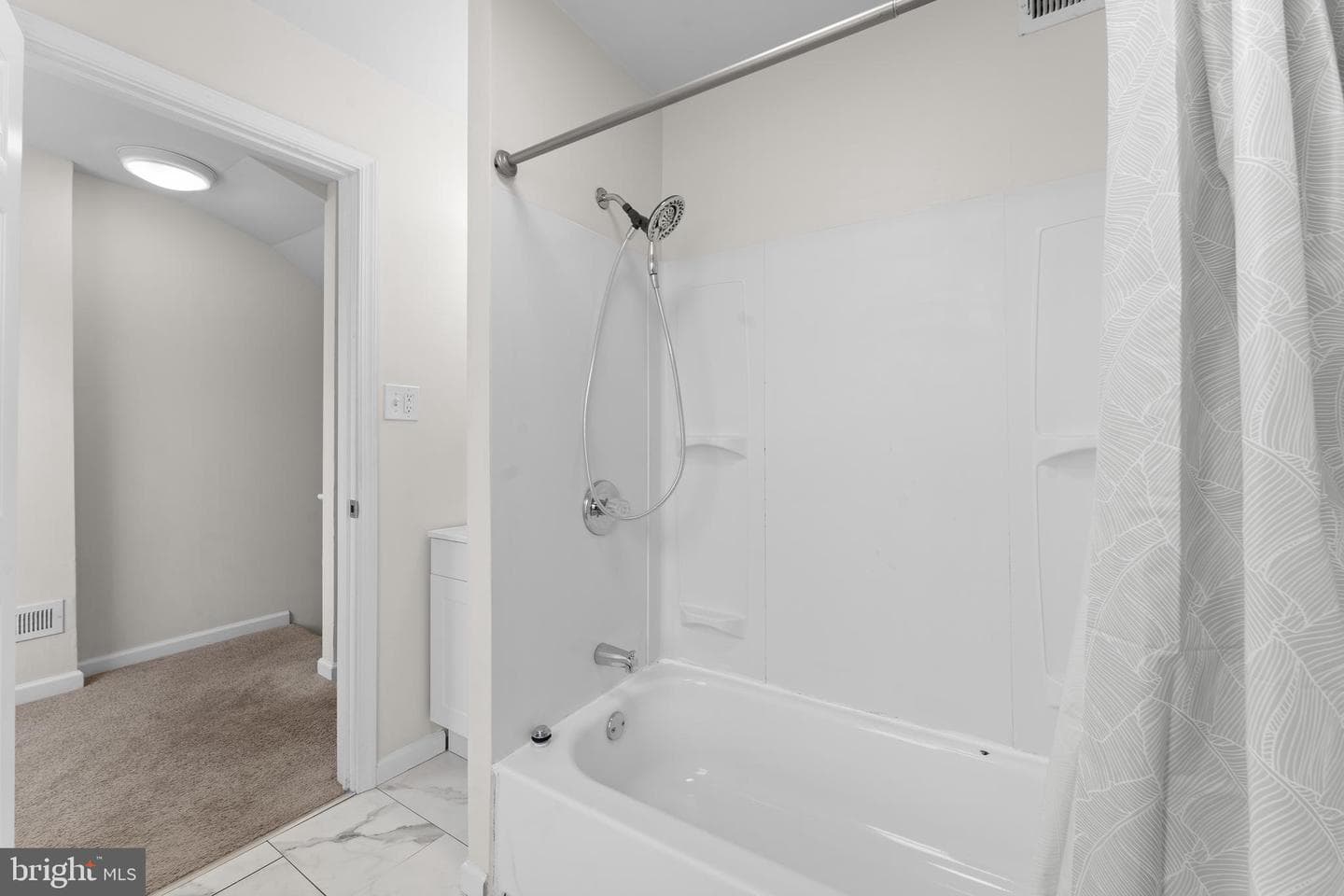 37 2nd Street photo 27
