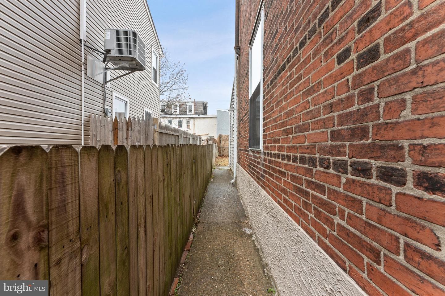 37 2nd Street photo 40