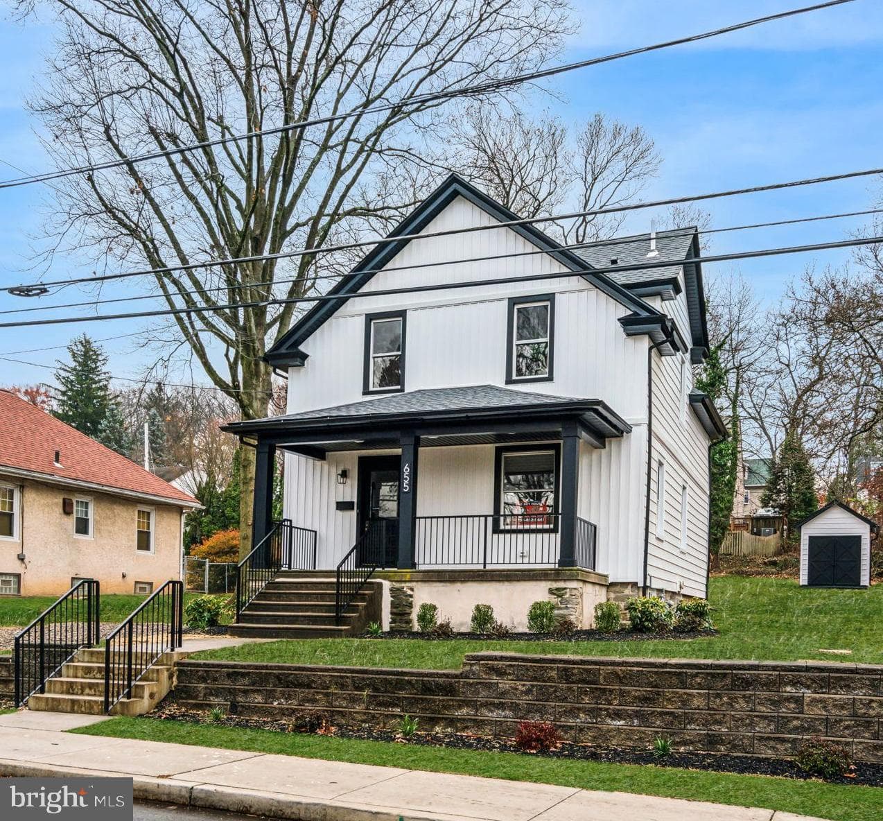 655 Edge Hill Road photo 1