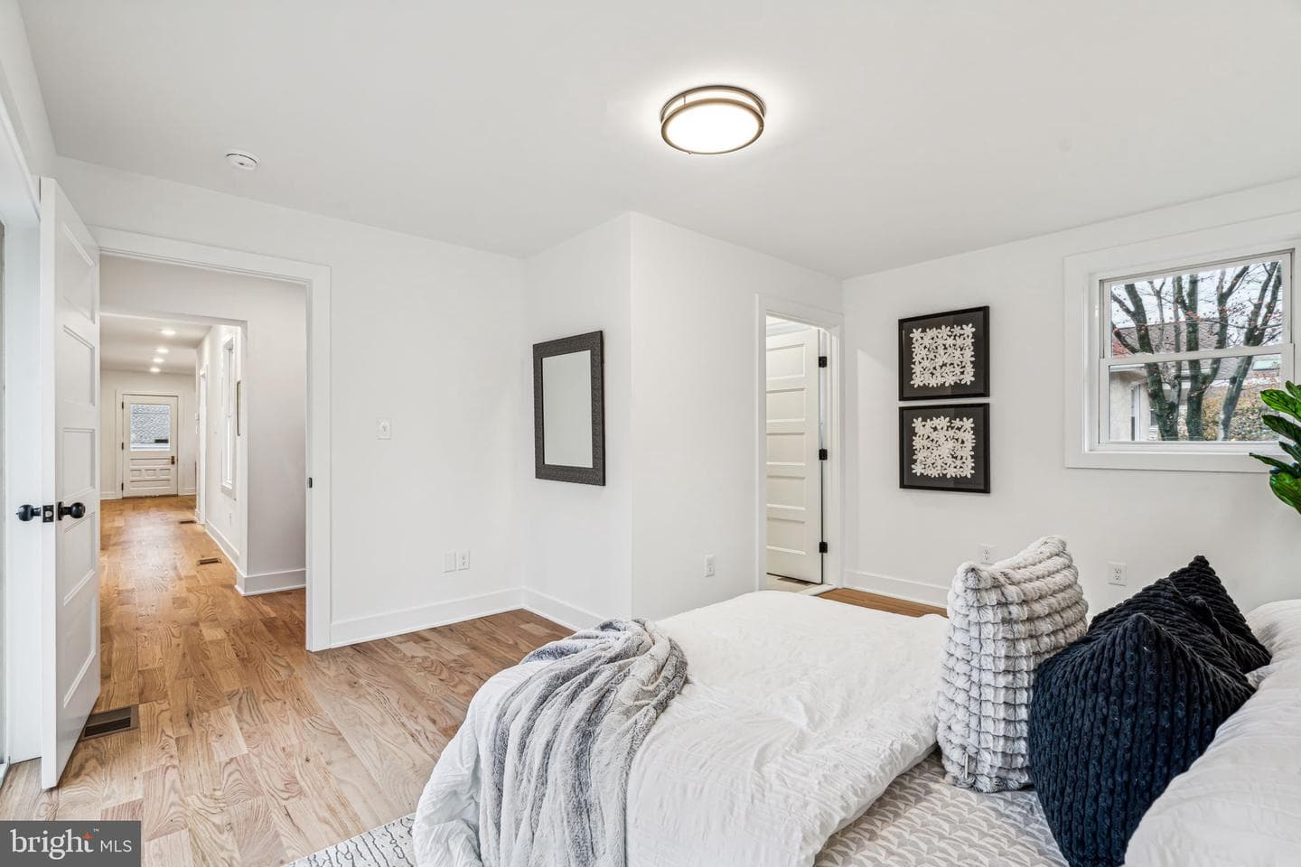 655 Edge Hill Road photo 22