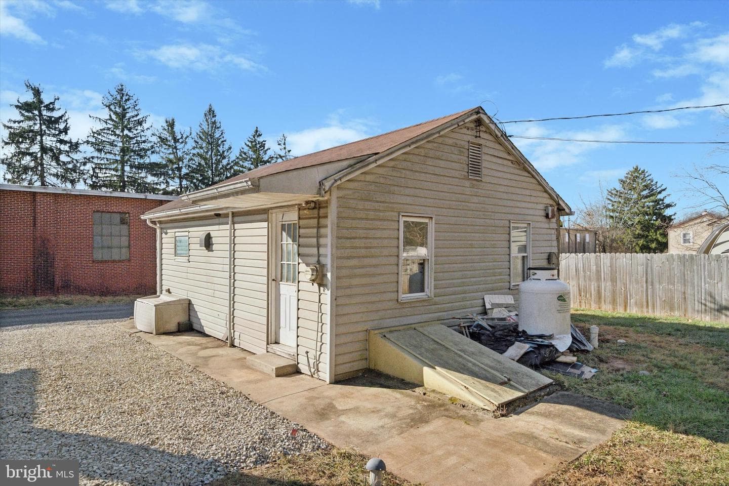 1605 N Line Street photo 16