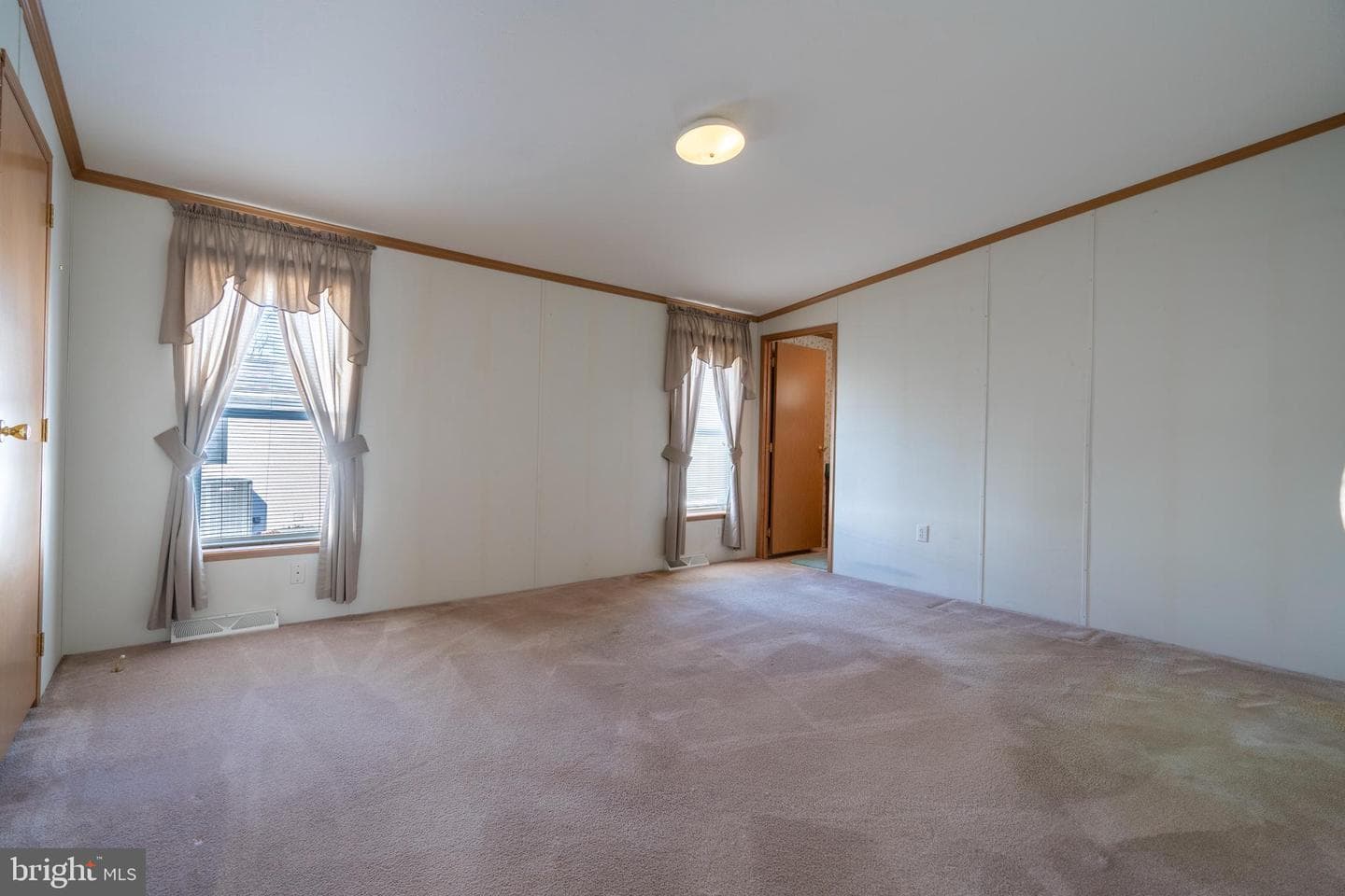 644 Apple Street photo 24