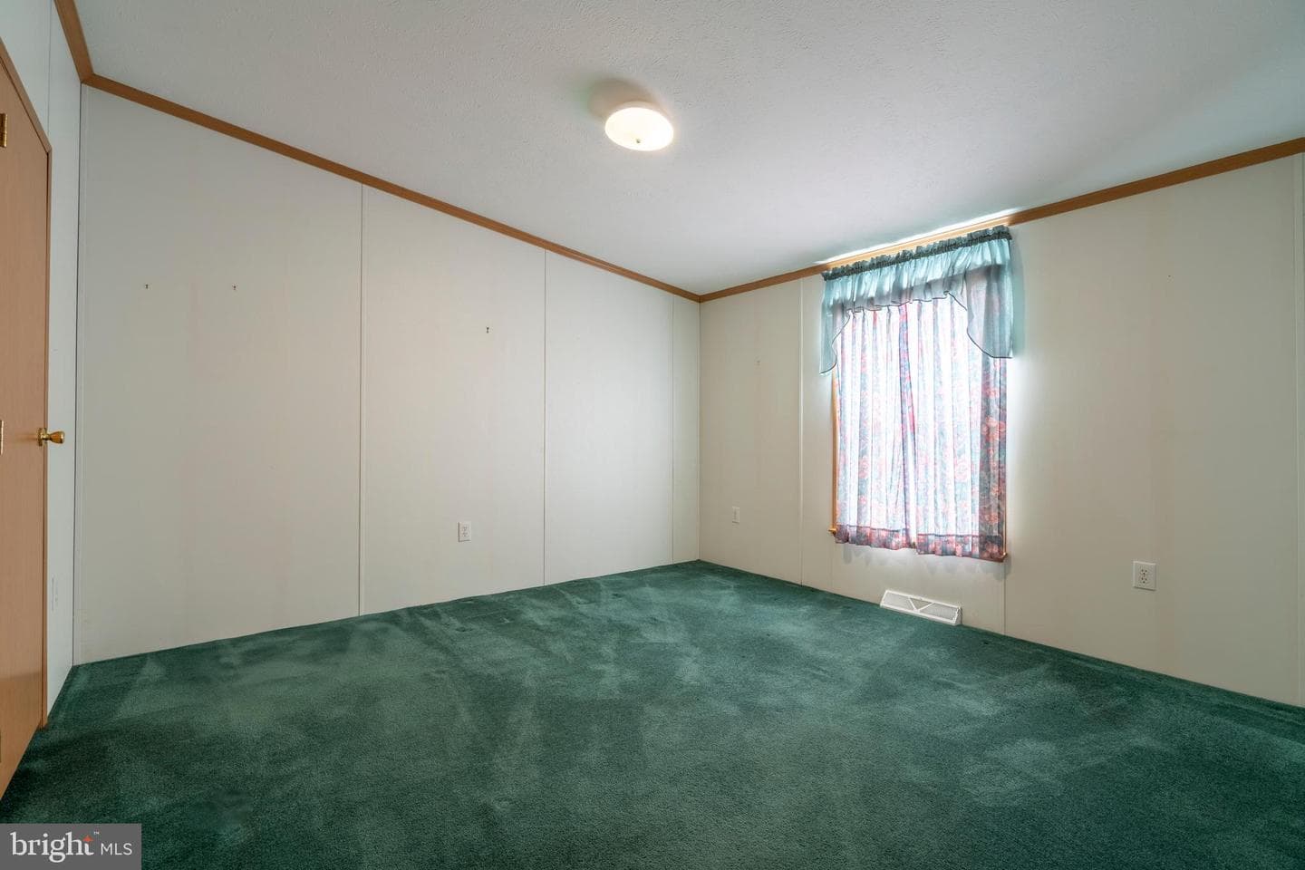 644 Apple Street photo 32
