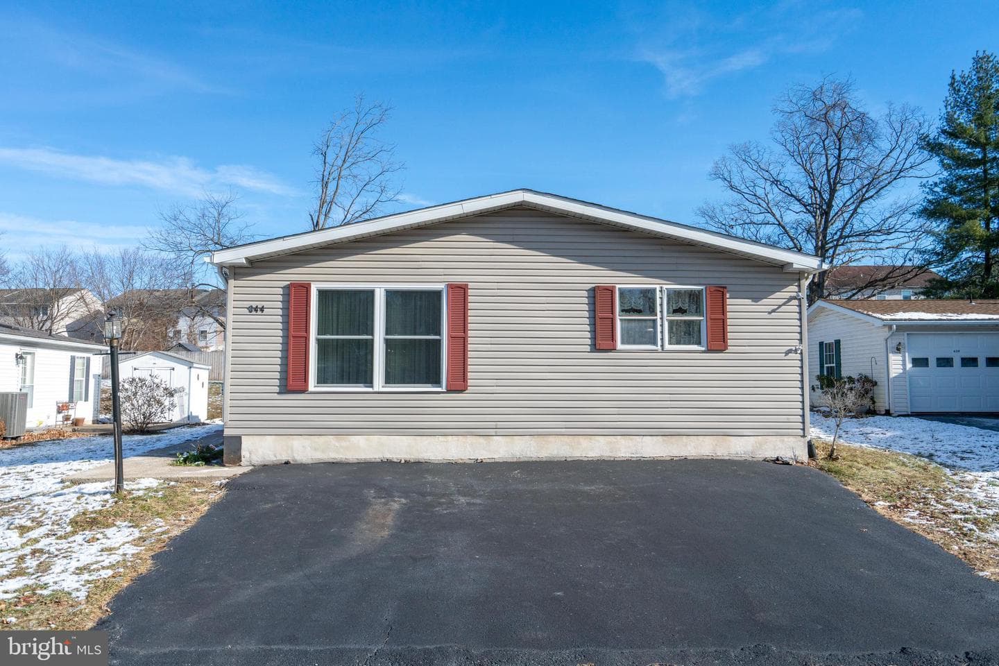 644 Apple Street photo 4