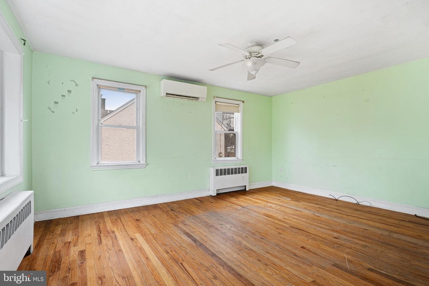 302 Rogers Road photo 2