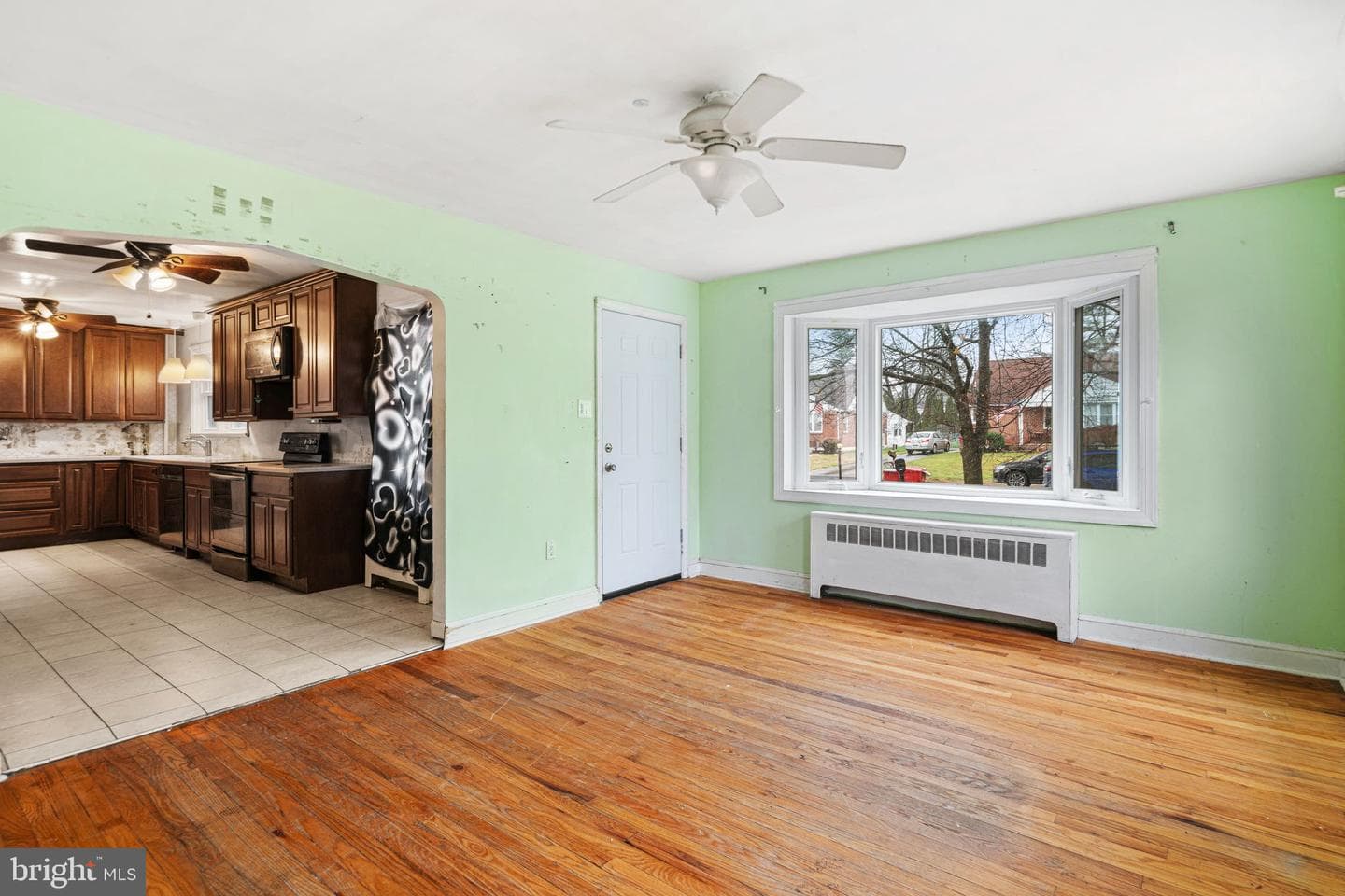 302 Rogers Road photo 3