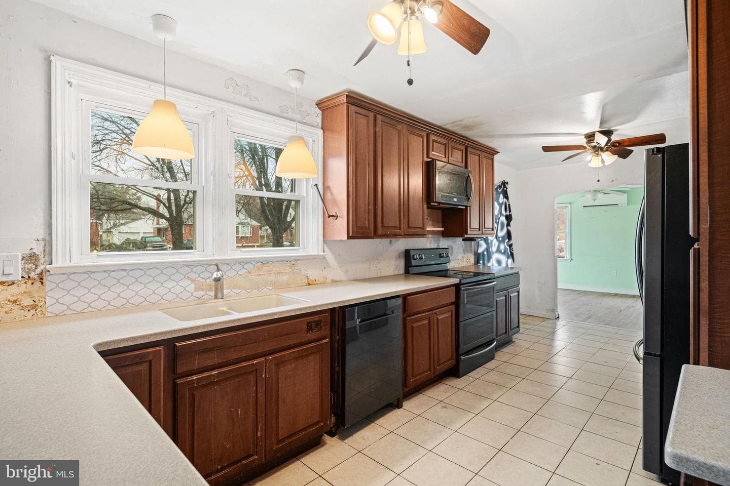 302 Rogers Road photo 7