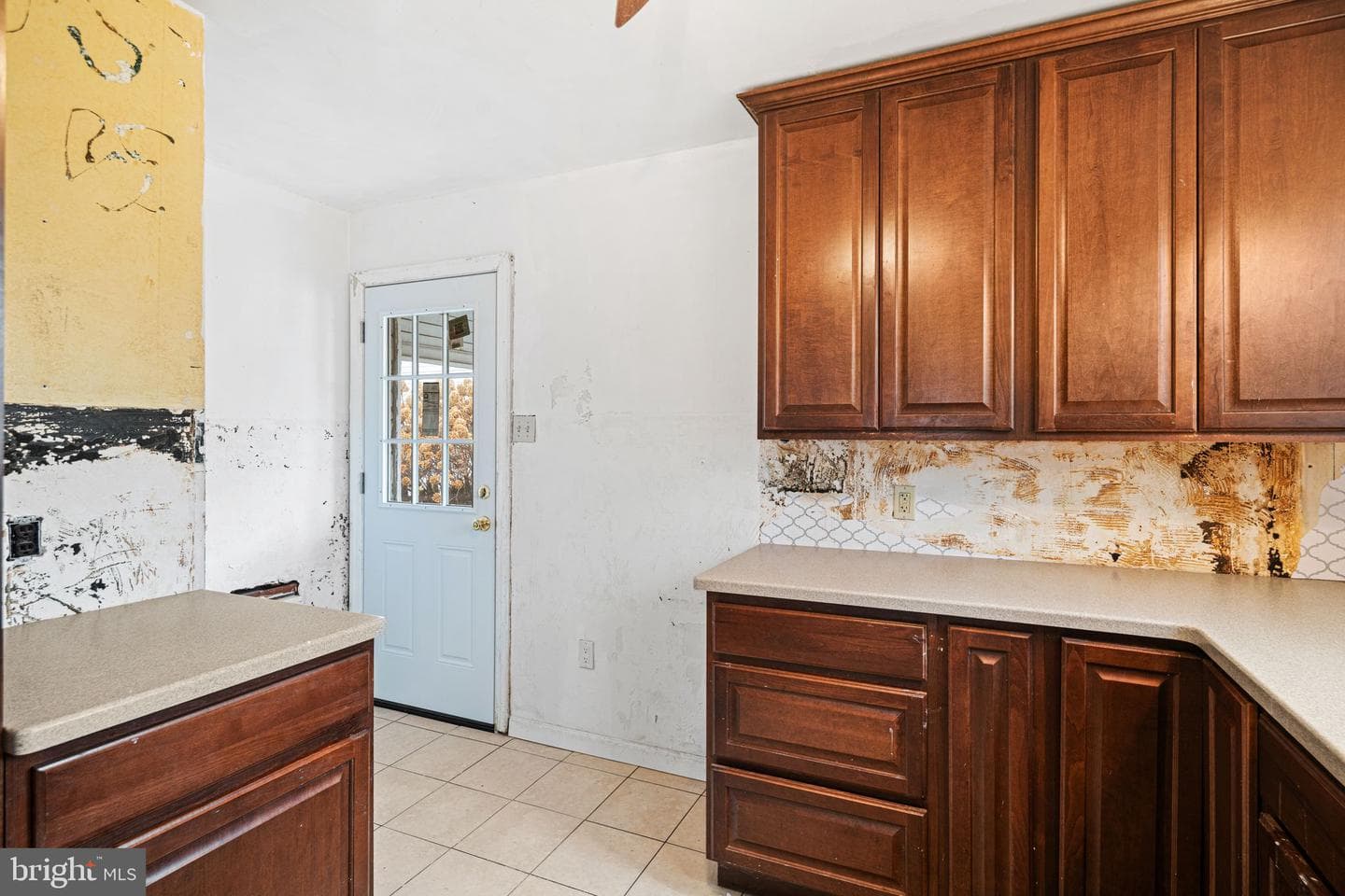 302 Rogers Road photo 8
