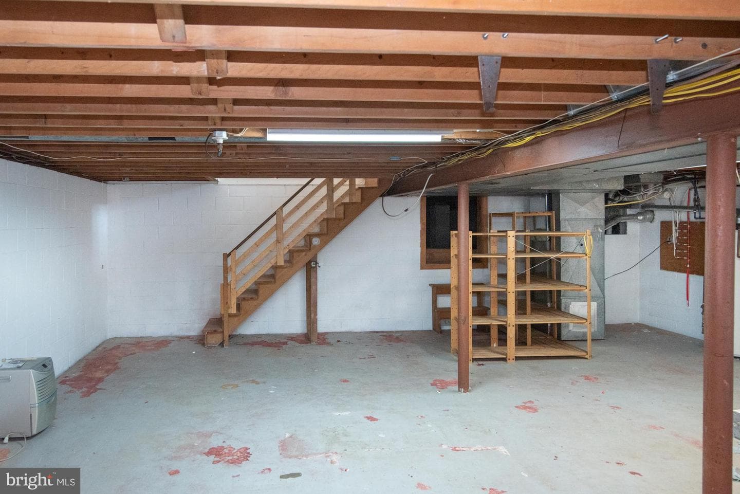 736 Mockingbird Lane photo 38