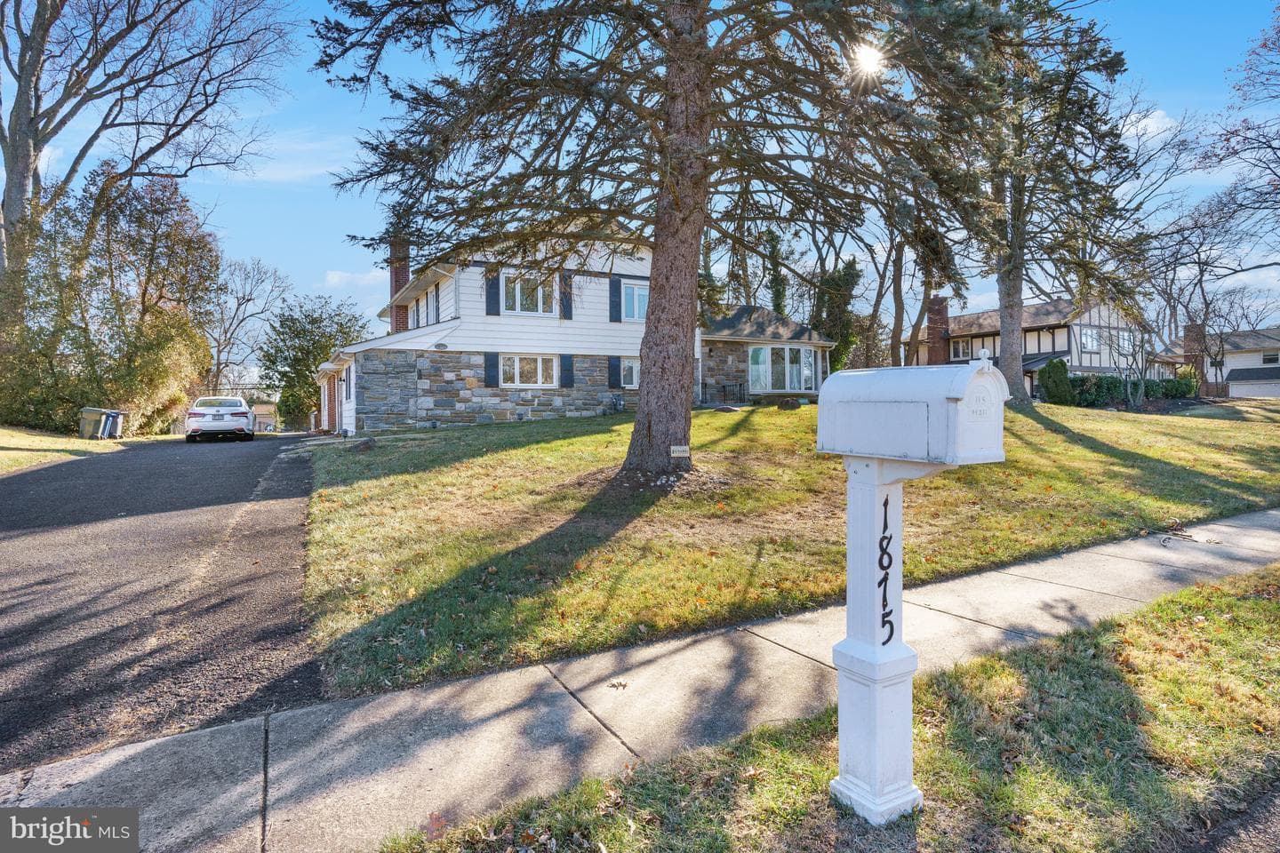 1875 Lippincott Road photo 6