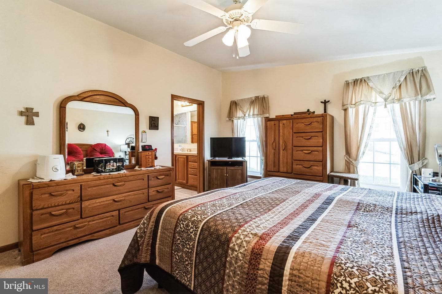 502 Village Way photo 17