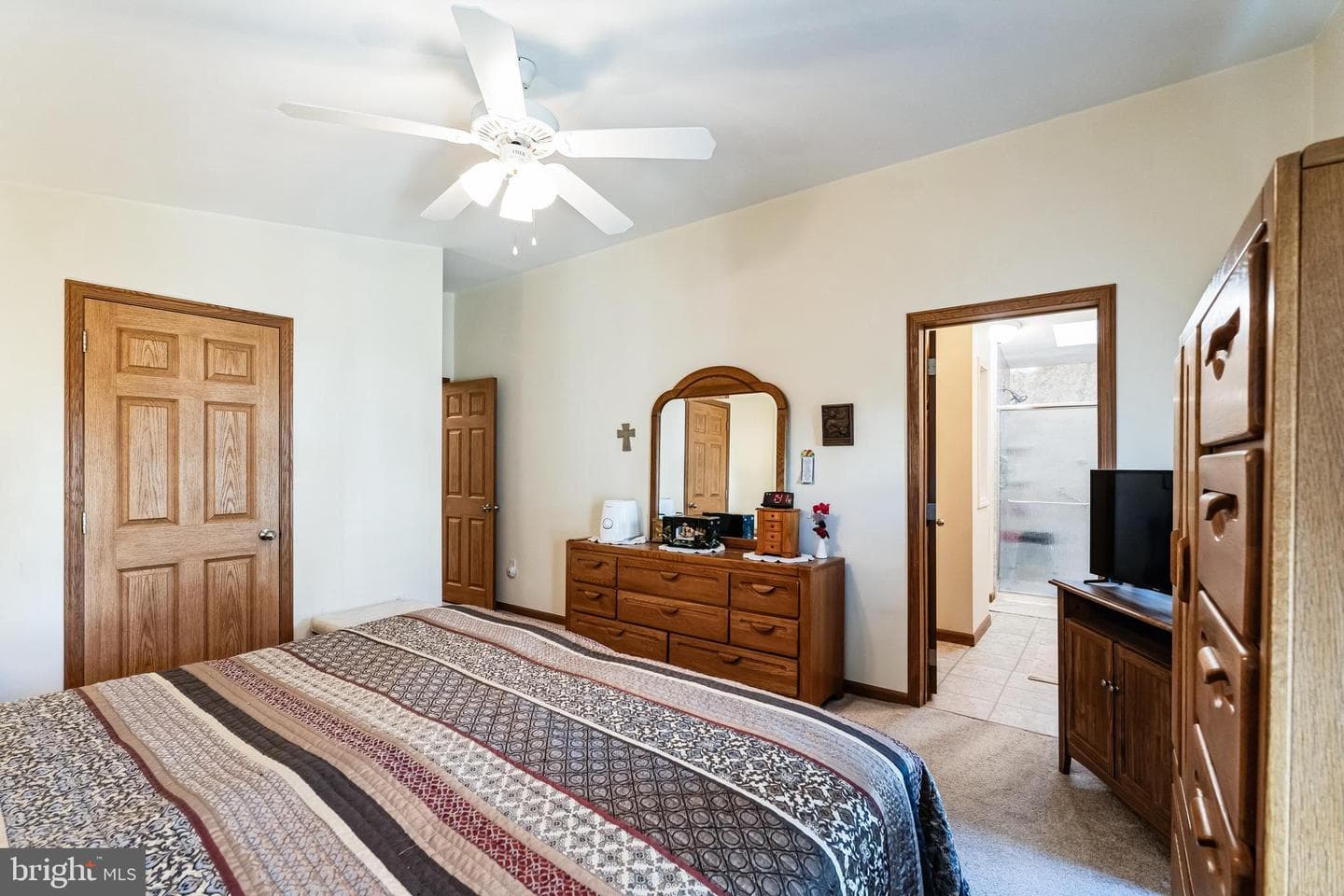 502 Village Way photo 18