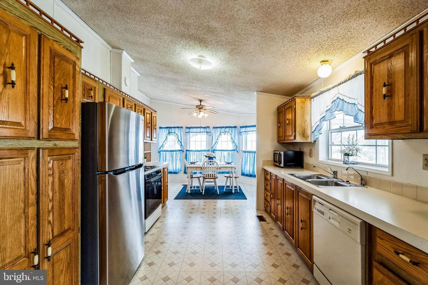 16 Bentwood Circle photo 12